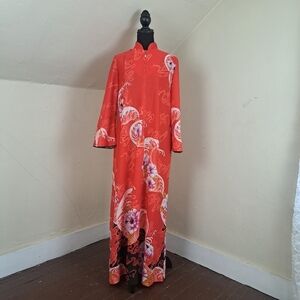 Vintage David Brown Caftan Kaftan Dress from the 1970s Red Asian Floral Size M